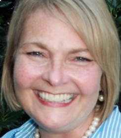 <em>Lucía R.</em>